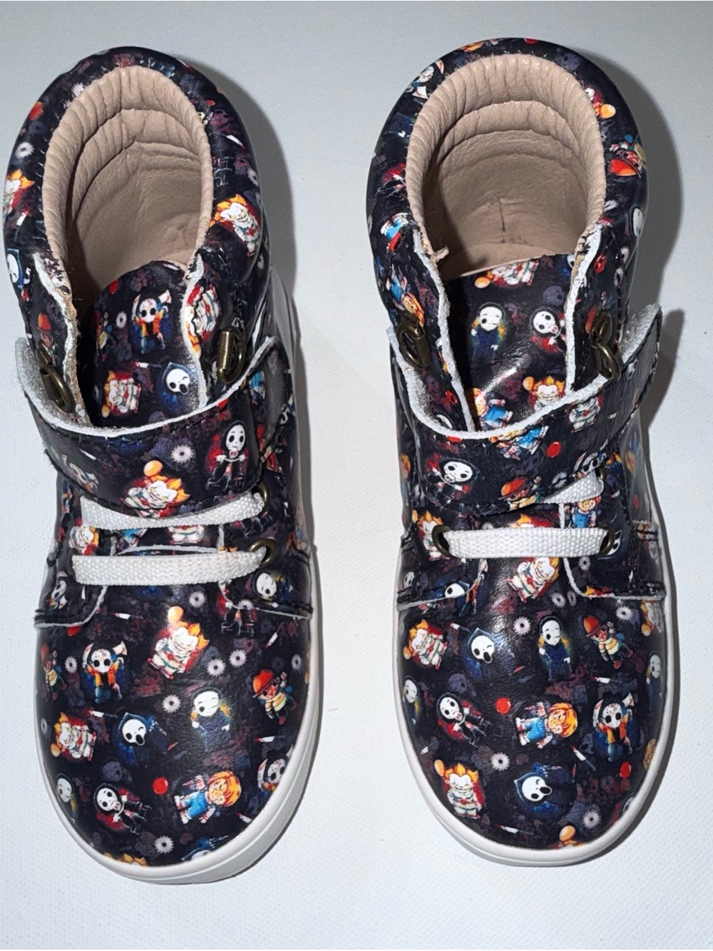 Little Piggies Horror Character High Top Sneakers Kids Size 2-3Y (8) Halloween